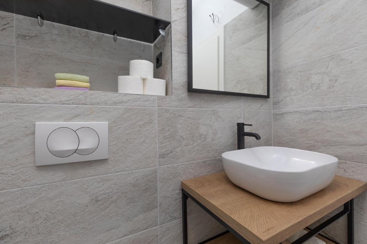 Apartment Viva Split Bagian luar foto