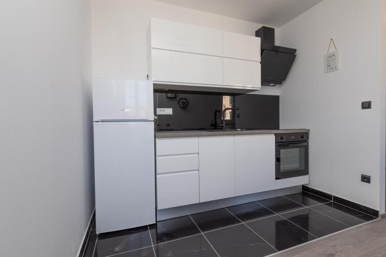 Apartment Viva Split Bagian luar foto