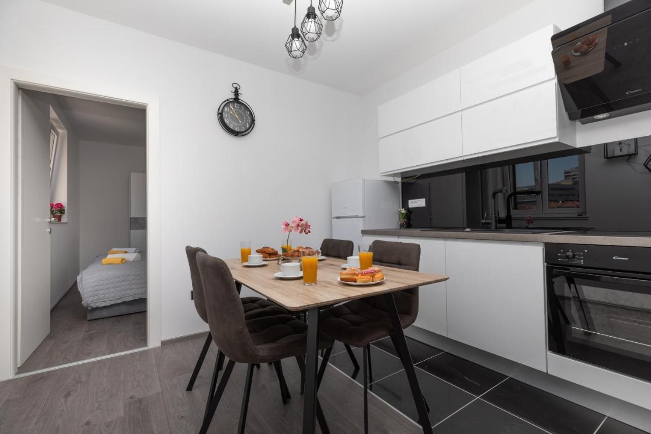 Apartment Viva Split Bagian luar foto