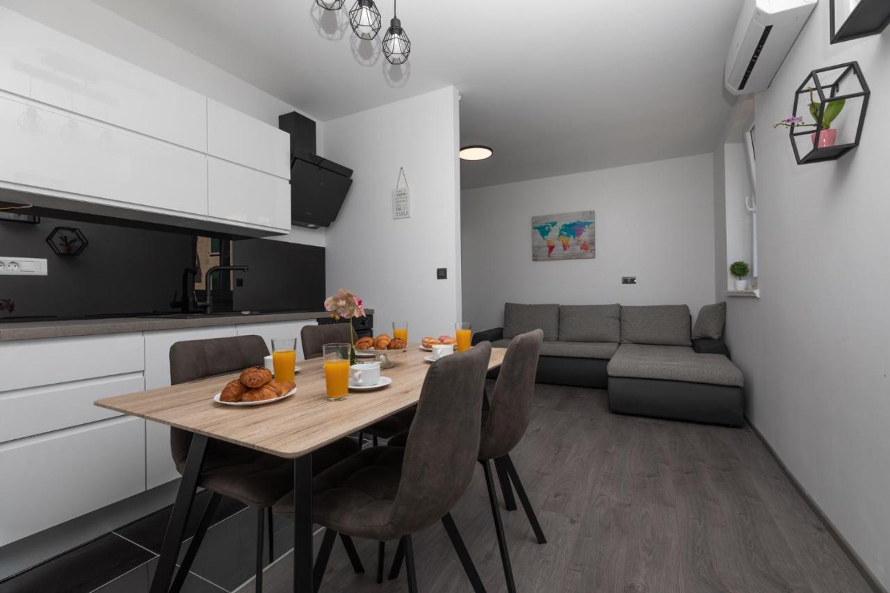 Apartment Viva Split Bagian luar foto